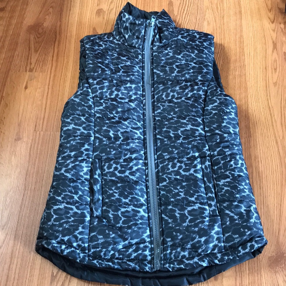 Zip up vest